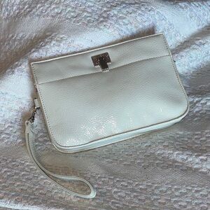 Sondra Roberts cream clutch * bag * purse * wristlet